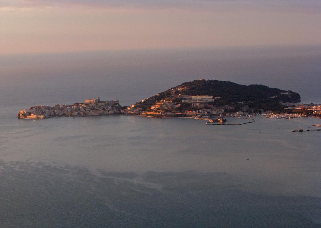 Il Nido Dei Gemelli Villa Formia Exterior foto